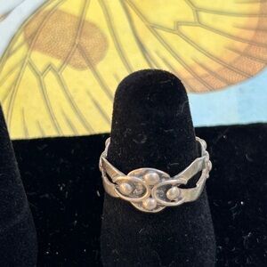 Elegant Sterling Silver Women's Ring